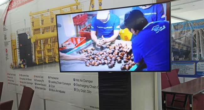 sewa tv stand di surabaya